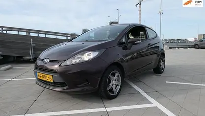 Occasion Ford Fiesta Limited 60 PK (44 kW) 2010 Bruin Hatchback