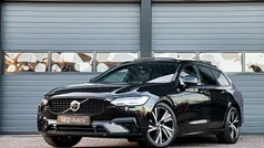 Zwart Gebruikt 2022 Volvo V90 R-Design Stationwagen | € 37.950 (Goede deal)