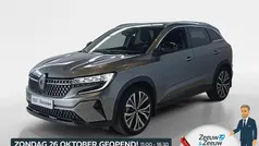 Grijs Gebruikt 2023 Renault Austral Iconic SUV | € 33.895 (Eerlijke prijs)