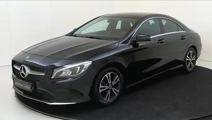 Zwart Gebruikt 2019 Mercedes CLA180 Ambition Sedan | € 22.945 (Eerlijke prijs)