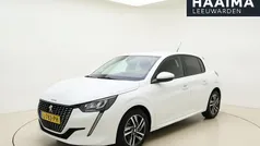 Wit Gebruikt 2021 Peugeot 208 Allure Hatchback | € 16.945 (Eerlijke prijs)