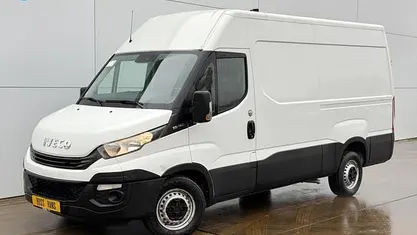 Wit Occasion 2019 Iveco Daily Van | € 13.440 (Super prijs)
