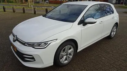 Occasion VW Golf VIII Edition 116 PK (85 kW) 2025 Hatchback