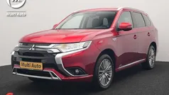 Gebruikt 2020 Mitsubishi Outlander Intense SUV | € 23.940 (Eerlijke prijs)