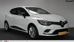 Wit Gebruikt 2017 Renault Clio IV LIMITED Hatchback | € 8.250 (Eerlijke prijs)