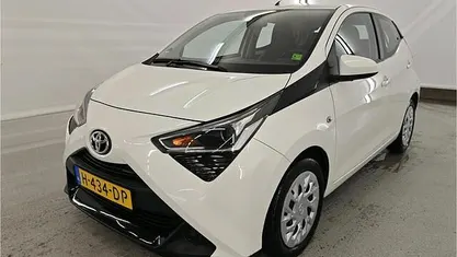 Occasion Toyota Aygo X-play 72 PK (52 kW) 2020 Hatchback