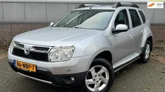 Grijs Gebruikt 2010 Dacia Duster Lauréate SUV | € 5.745 (Eerlijke prijs)