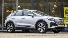 Grijs Gebruikt 2021 Audi Q4 e-tron Advanced Plus SUV | € 27.950 (Eerlijke prijs)