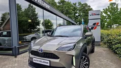 Gebruikt 2024 Toyota Yaris Cross Style SUV | € 30.750 (Eerlijke prijs)