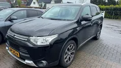 Zwart Gebruikt 2015 Mitsubishi Outlander Edition SUV | € 8.900 (Eerlijke prijs)