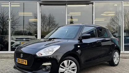 Zwart Occasion 2018 Suzuki Swift Hatchback | € 13.450 (Eerlijke prijs)