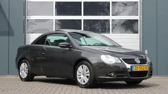 Bruin, metallic lak Gebruikt 2008 VW Eos Cabriolet | € 5.999 (Eerlijke prijs)