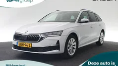 Gebruikt 2024 Skoda Octavia First Edition Stationwagen | € 31.890 (Eerlijke prijs)