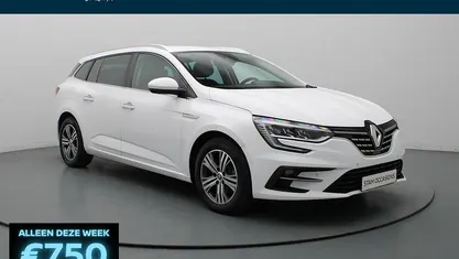 Wit Gebruikt 2022 Renault Mégane IV Intens Stationwagen | € 20.490 (Eerlijke prijs)
