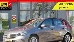 Grijs Gebruikt 2019 Mercedes 200 Premium Plus MPV | € 21.900 (Goede deal)