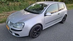 Grijs Gebruikt 2004 VW Golf IV Comfortline Hatchback | € 2.999 (Eerlijke prijs)