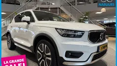 Wit Gebruikt 2020 Volvo XC40 Business Edition SUV | € 29.450 (Eerlijke prijs)
