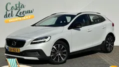 Gebruikt 2018 Volvo V40 CC Dynamic Stationwagen | € 17.845 (Goede deal)