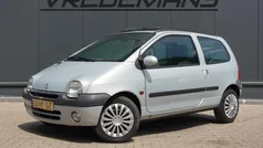 Grijs Gebruikt 2001 Renault Twingo Hatchback | € 750 (Goede deal)
