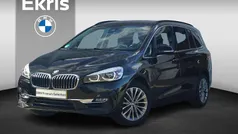 Zwart Gebruikt 2022 BMW 216 Executive Stationwagen | € 20.900 (Eerlijke prijs)