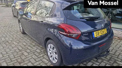 Occasion 2018 Peugeot 208 Hatchback | € 8.440 (Eerlijke prijs)