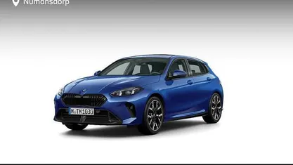 Blauw Nieuw 2025 BMW 120 M Sport Hatchback | € 56.887 (Eerlijke prijs)