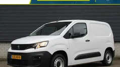 Wit Gebruikt 2021 Peugeot Partner Premium MPV | € 11.722 (Eerlijke prijs)