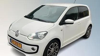 Gebruikt 2016 VW up! high up! Hatchback | € 6.999 (Eerlijke prijs)