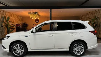 Occasion Mitsubishi Outlander Intense 135 PK (99 kW) 2020 SUV