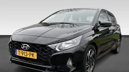 Zwart Occasion 2023 Hyundai i20 Comfort Hatchback | € 17.930 (Eerlijke prijs)