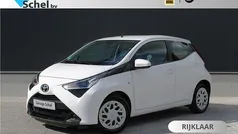 Gebruikt 2021 Toyota Aygo X-play Hatchback | € 13.950 (Eerlijke prijs)
