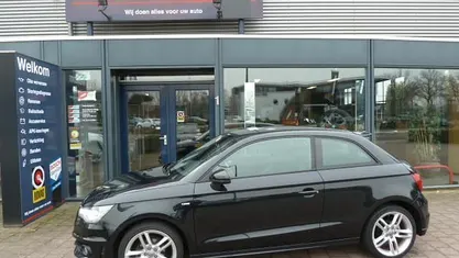 Zwart Occasion 2011 Audi A1 S-Line Hatchback | € 10.650 (Eerlijke prijs)
