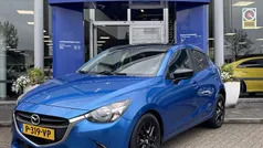 Blauw, metallic lak Gebruikt 2016 Mazda 2 Hatchback | € 10.950 (Eerlijke prijs)
