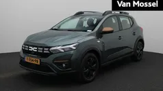 Groen Gebruikt 2023 Dacia Sandero Extreme Hatchback | € 18.940 (Eerlijke prijs)