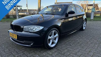 Zwart (metallic) Gebruikt 2008 BMW 120 Executive Hatchback | € 2.750 (Goede deal)