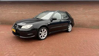 Zwart (metallic) Gebruikt 2007 Subaru Impreza Hatchback | € 3.199 (Eerlijke prijs)