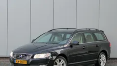 Blauw, metallic lak Gebruikt 2015 Volvo V70 Dynamic Stationwagen | € 22.999 (Eerlijke prijs)