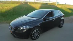 Gebruikt 2014 Volvo V40 Business Edition Stationwagen | € 4.999 (Eerlijke prijs)