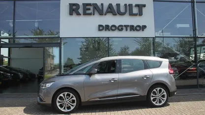 Grijs Gebruikt 2017 Renault Grand Scénic IV Zen MPV | € 13.820 (Super prijs)