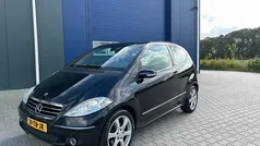 Zwart Gebruikt 2006 Mercedes A170 Avantgarde MPV | € 1.975 (Eerlijke prijs)