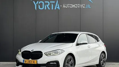 Wit Gebruikt 2021 BMW 118 Executive Hatchback | € 19.950 (Goede deal)