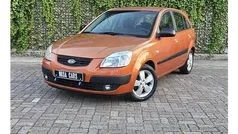 Oranje Gebruikt 2008 Kia Rio Hatchback | € 2.999 (Eerlijke prijs)