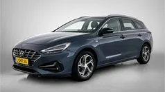Blauw Gebruikt 2021 Hyundai i30 Premium Stationwagen | € 21.990 (Goede deal)