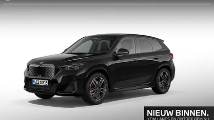 Zwart Gebruikt 2025 BMW iX1 Comfort Edition SUV | € 54.900 (Eerlijke prijs)