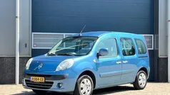 Blauw Gebruikt 2011 Renault Kangoo Authentique MPV | € 4.950 (Super prijs)