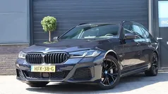 Zwart Gebruikt 2022 BMW 530e M Sport Stationwagen | € 39.495 (Eerlijke prijs)