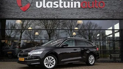 Occasion 2025 Skoda Octavia Business Line Stationwagen | € 35.900 (Eerlijke prijs)