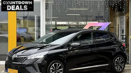 Noir étoilé (gne) Occasion 2023 Renault Clio V Techno Hatchback | € 22.700 (Eerlijke prijs)