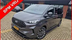Gebruikt 2024 Ford Tourneo Custom Titanium Van | € 61.945 (Eerlijke prijs)