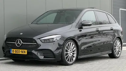 Zwart (metallic) Occasion 2019 Mercedes B220 Premium Plus MPV | € 28.940 (Eerlijke prijs)